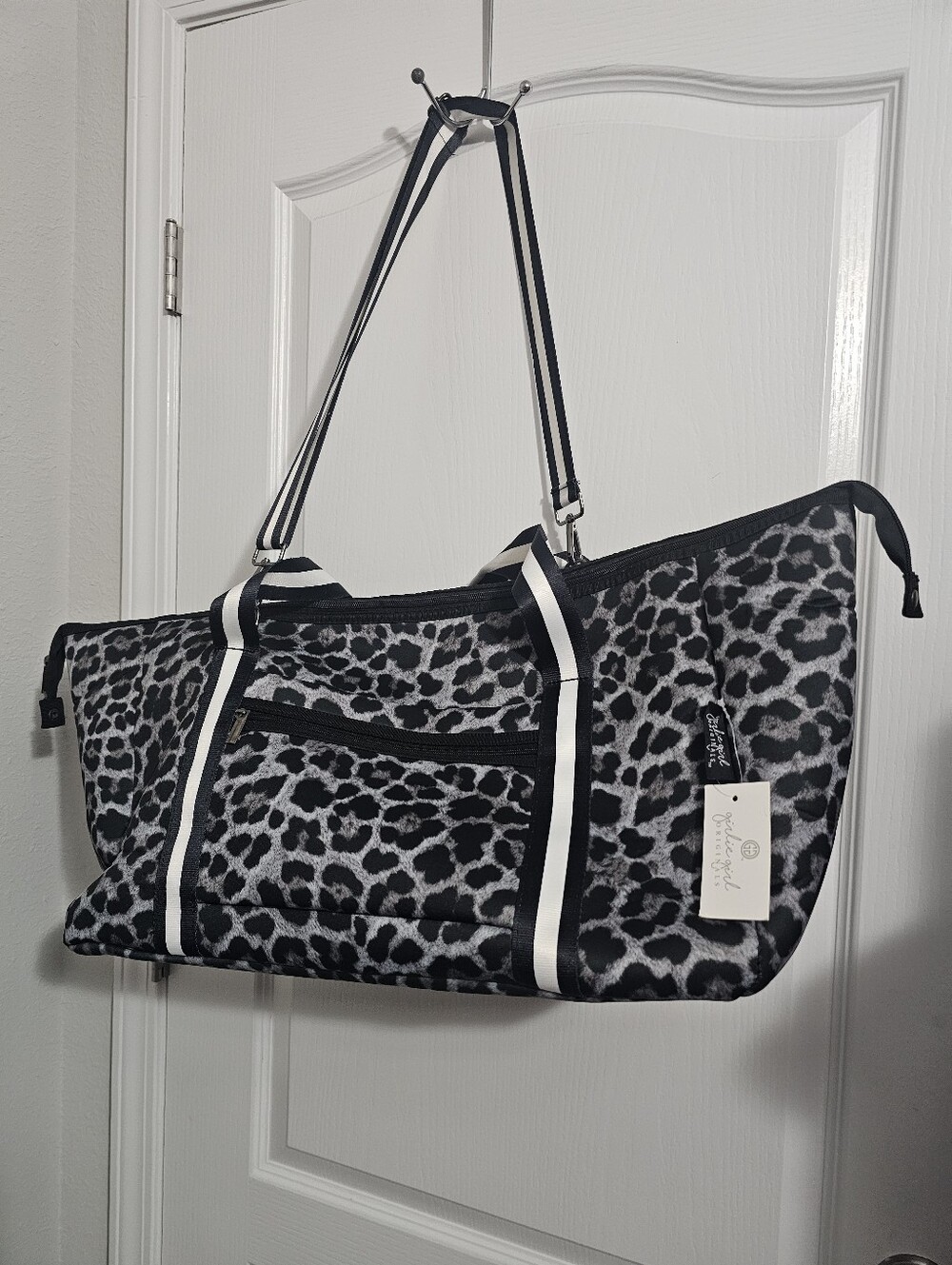 GIRLIE GIRL ORIGINALS  Duffle Bag Black Leopard, New